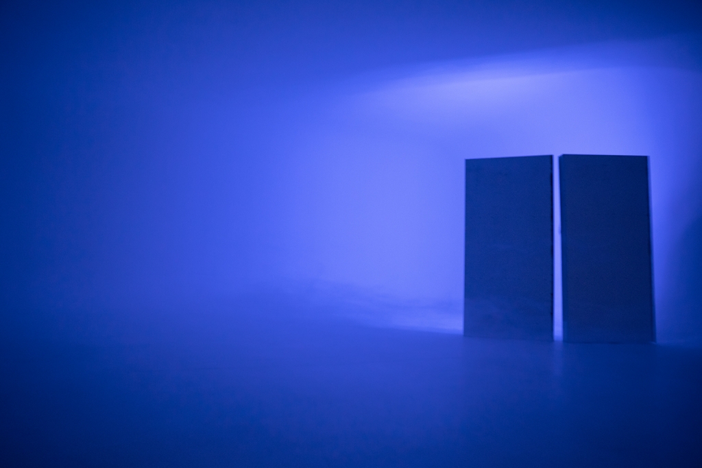 Black is the color, none is the number Chikako Kaido 皆藤千香子